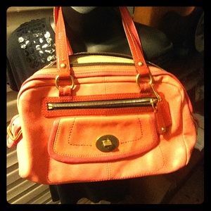 Hot pink Coach Satchel!! ☺